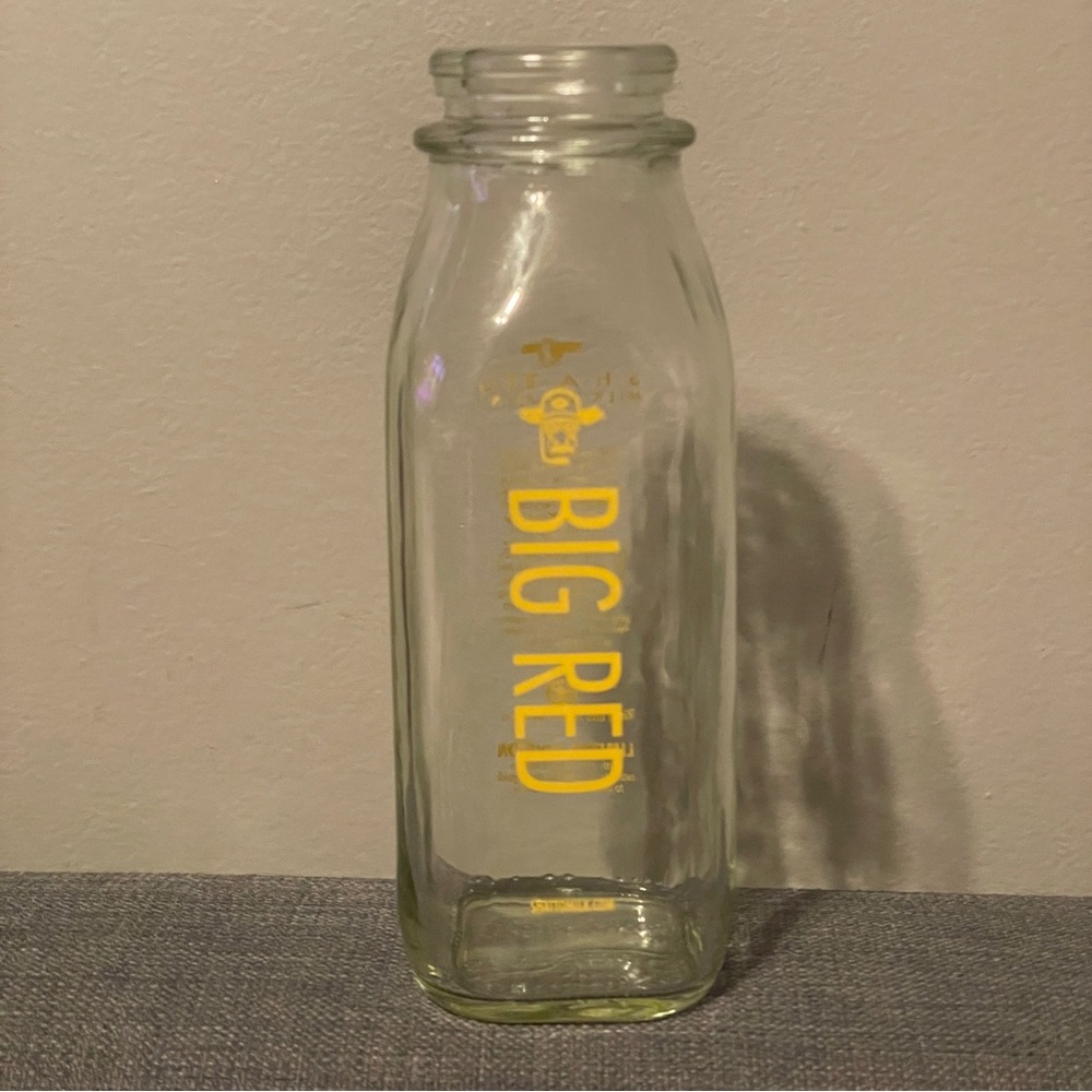 Shatto “Big Red” Kansas City Chiefs Limited Edition Milk Bottle